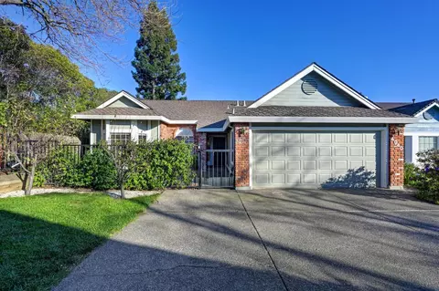 4040 Alex Ln, Carmichael, CA 95608 photo 6