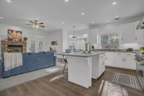 1940 Erin Way, Turlock, CA 95382 photo 13