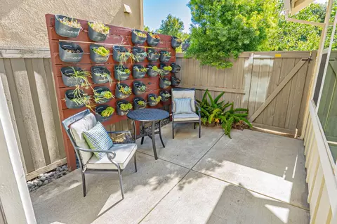 Exterior - 2248 Cannery Loop, Davis, CA 95616 photo 3 of 10