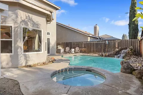 Exterior - 2730 Explorer Way, Turlock, CA 95382 photo 7 of 8