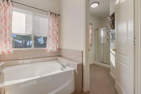 Bath - 2730 Explorer Way, Turlock, CA 95382 photo 4 of 6