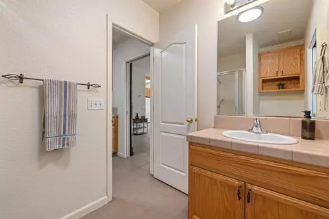 Bath - 2730 Explorer Way, Turlock, CA 95382 photo 2 of 6