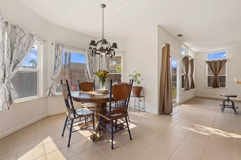 Dining - 2730 Explorer Way, Turlock, CA 95382 photo 5 of 5