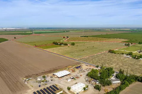 17133 E Gawne Rd, Stockton, CA 95215