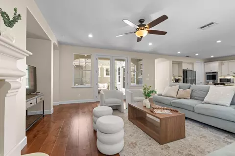 Living - 772 Pullman Ct, Rocklin, CA 95765 photo 8 of 10