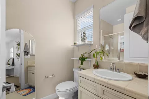 Bath - 772 Pullman Ct, Rocklin, CA 95765 photo 7 of 10