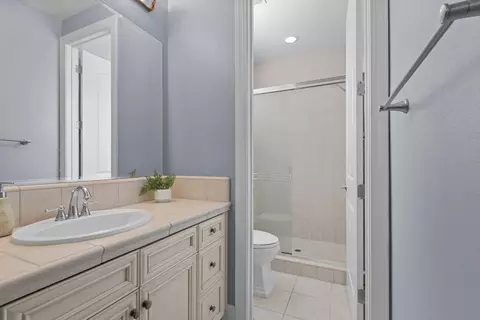 Bath - 772 Pullman Ct, Rocklin, CA 95765 photo 1 of 10