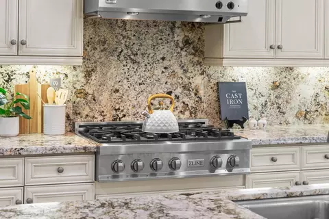 Kitchen - 772 Pullman Ct, Rocklin, CA 95765 photo 5 of 6