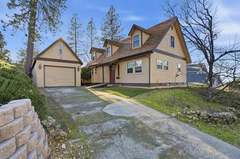 Exterior - 818 Blue Bell Ct, Placerville, CA 95667 photo 2 of 6