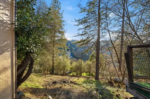 Exterior - 818 Blue Bell Ct, Placerville, CA 95667 photo 5 of 6