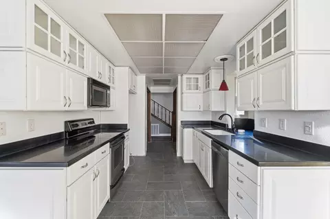Kitchen - 818 Blue Bell Ct, Placerville, CA 95667 photo 3 of 3