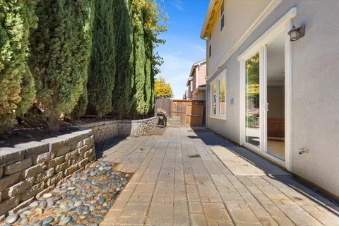 Exterior - 20855 Grapevine Dr, Patterson, CA 95363 photo 11 of 12