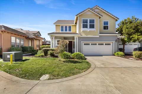 Exterior - 20855 Grapevine Dr, Patterson, CA 95363 photo 2 of 12