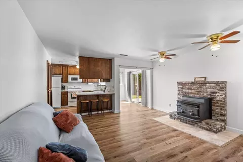 Living - 185 E Wyman Rd, French Camp, CA 95231 photo 3 of 6