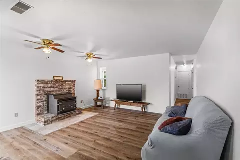 Living - 185 E Wyman Rd, French Camp, CA 95231 photo 2 of 6