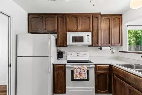 Kitchen - 185 E Wyman Rd, French Camp, CA 95231 photo 3 of 3