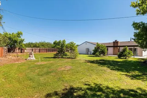 Exterior - 185 E Wyman Rd, French Camp, CA 95231 photo 11 of 16