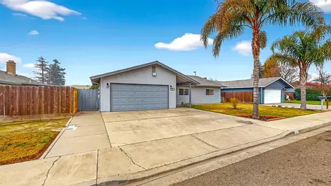 2405 NE Bucknell St, Turlock, CA 95382 photo 3