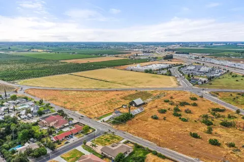 View/Area - 5000 Nunes Rd, Turlock, CA 95382 photo 18 of 25