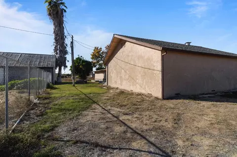 Exterior - 5000 Nunes Rd, Turlock, CA 95382 photo 6 of 6