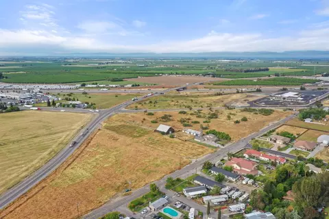 View/Area - 5000 Nunes Rd, Turlock, CA 95382 photo 16 of 25