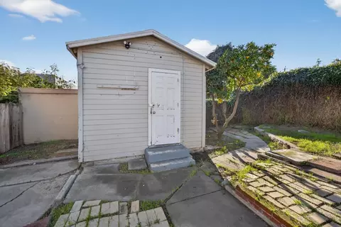 Exterior - 430 E 8th St, Pittsburg, CA 94565 photo 5 of 7