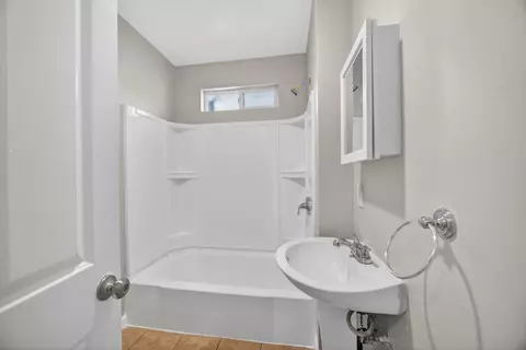 Bath - 430 E 8th St, Pittsburg, CA 94565 photo 1 of 2