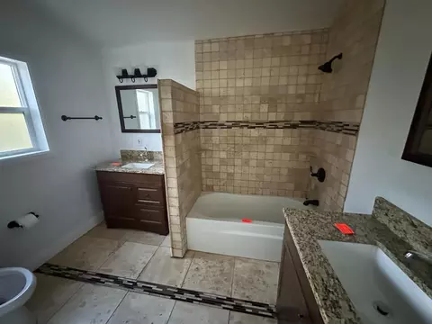 Bath - 3561 Stope Dr, Placerville, CA 95667 photo 2 of 4