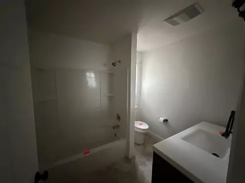 Bath - 3561 Stope Dr, Placerville, CA 95667 photo 4 of 4