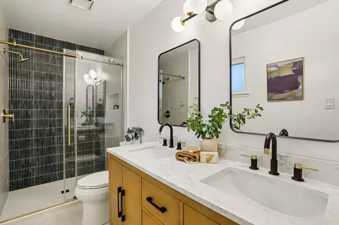 Bath - 6716 Rappahannock Way, Carmichael, CA 95608 photo 3 of 4