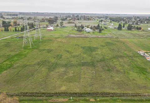 12291 Hobday Rd, Wilton, CA 95693