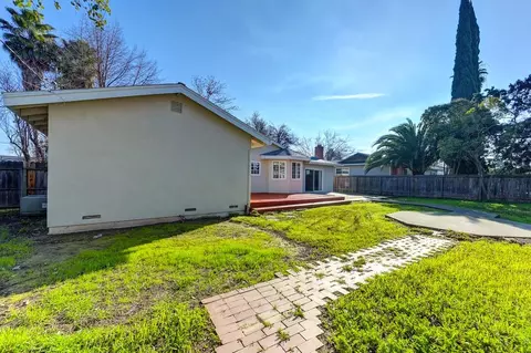 Exterior - 5831 Hesper Way, Carmichael, CA 95608 photo 18 of 22