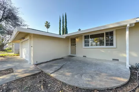 Exterior - 5831 Hesper Way, Carmichael, CA 95608 photo 7 of 22