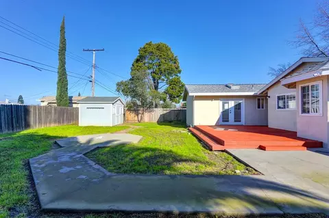 Exterior - 5831 Hesper Way, Carmichael, CA 95608 photo 21 of 22
