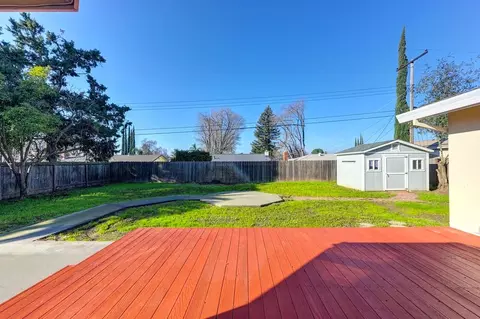 Exterior - 5831 Hesper Way, Carmichael, CA 95608 photo 9 of 22