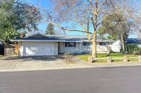 Exterior - 5831 Hesper Way, Carmichael, CA 95608 photo 4 of 22