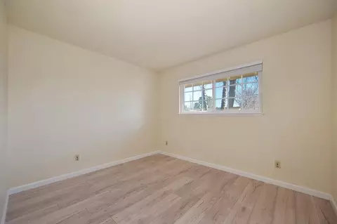 Bedroom - 5831 Hesper Way, Carmichael, CA 95608 photo 7 of 10
