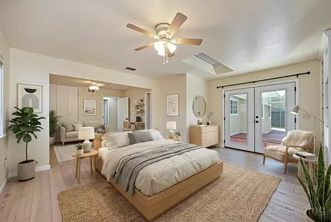Bedroom - 5831 Hesper Way, Carmichael, CA 95608 photo 2 of 10