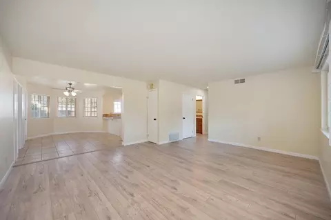 Living - 5831 Hesper Way, Carmichael, CA 95608 photo 5 of 19