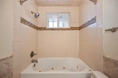 Bath - 5831 Hesper Way, Carmichael, CA 95608 photo 7 of 7