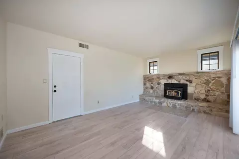 Living - 5831 Hesper Way, Carmichael, CA 95608 photo 9 of 19