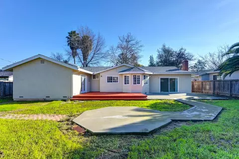 Exterior - 5831 Hesper Way, Carmichael, CA 95608 photo 19 of 22