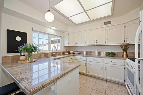 Kitchen - 5831 Hesper Way, Carmichael, CA 95608 photo 1 of 10