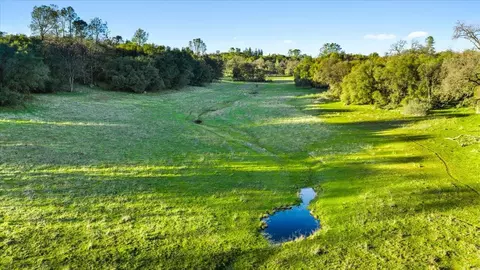 14481 Oak Ridge Rd, Penn Valley, CA 95946