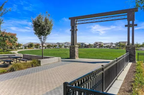 View/Area - 2305 Augusta Ave, Tracy, CA 95377 photo 11 of 20