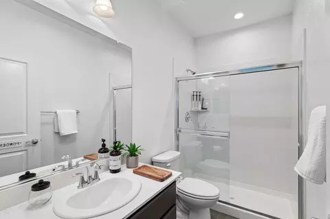 Bath - 2305 Augusta Ave, Tracy, CA 95377 photo 1 of 5
