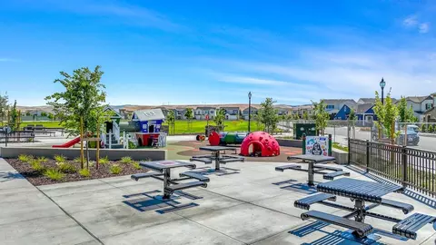 View/Area - 2305 Augusta Ave, Tracy, CA 95377 photo 15 of 20