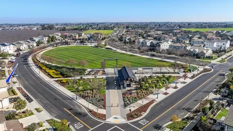 View/Area - 2305 Augusta Ave, Tracy, CA 95377 photo 5 of 20