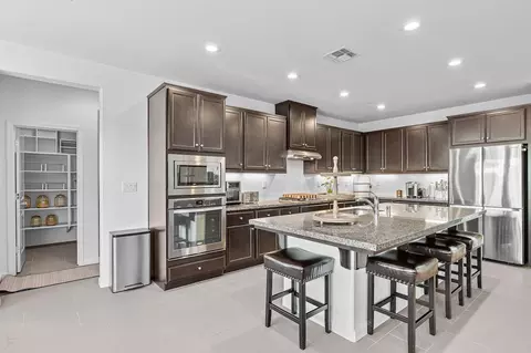 Kitchen - 2305 Augusta Ave, Tracy, CA 95377 photo 3 of 5