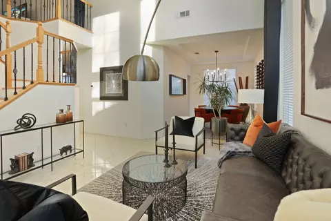 Living - 2686 Ozark Dr, Tracy, CA 95304 photo 3 of 5